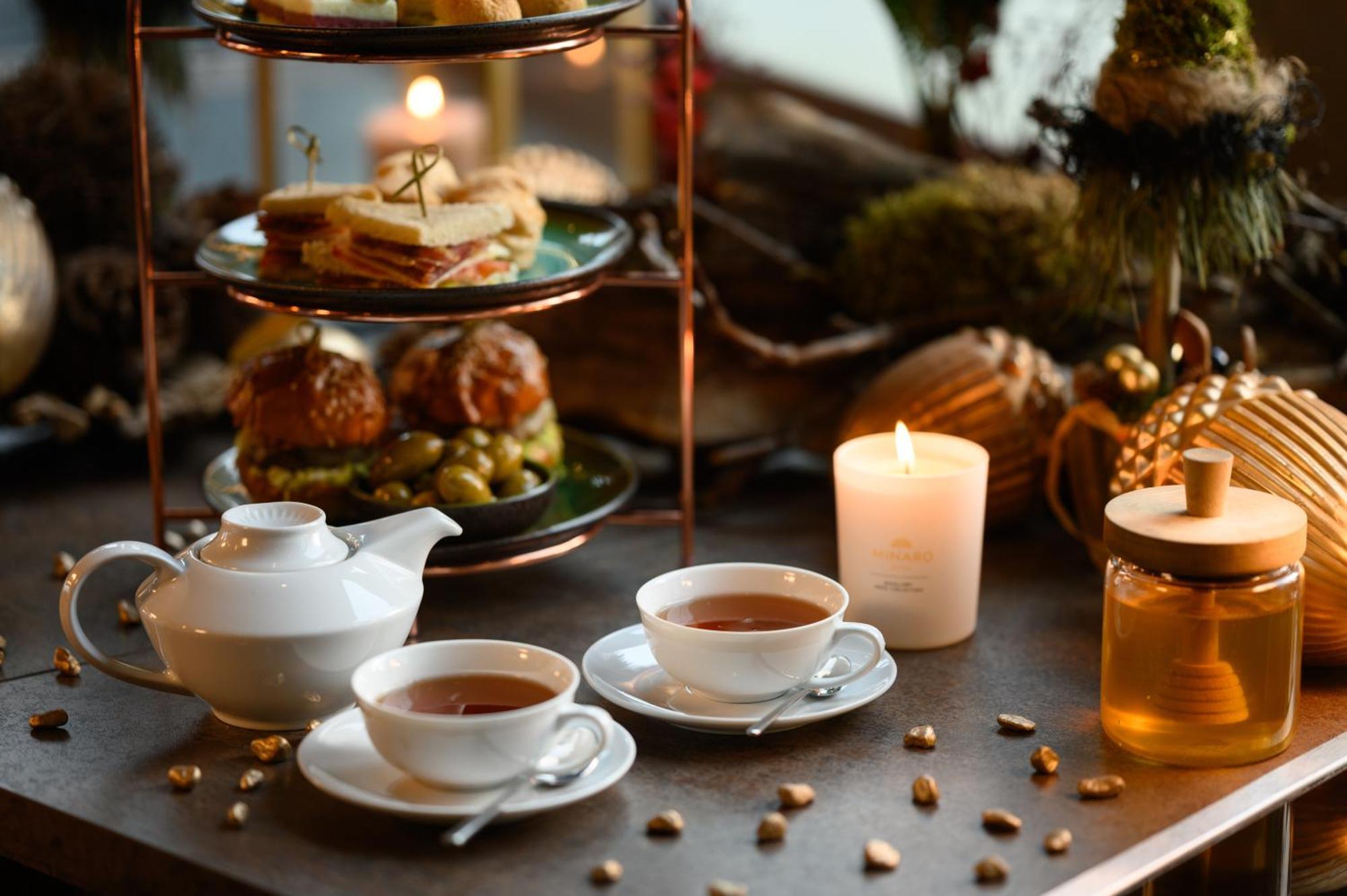 Minaro Hotel Tokaj - Mgallery Collection (Adults Only) טוקאי מראה חיצוני תמונה Afternoon tea at the Mandarin Oriental, London