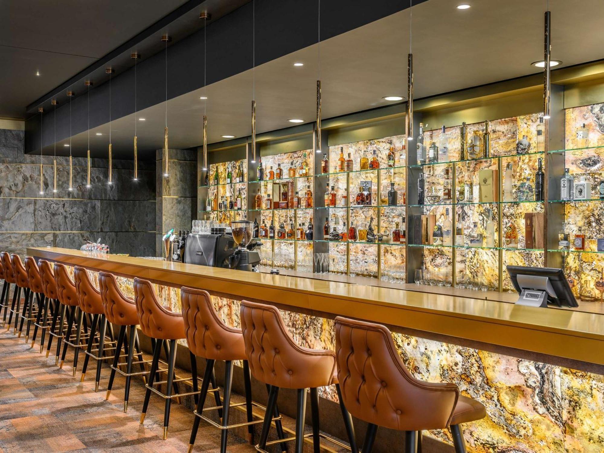 Minaro Hotel Tokaj - Mgallery Collection (Adults Only) טוקאי מראה חיצוני תמונה The bar at the 2018-opened hotel